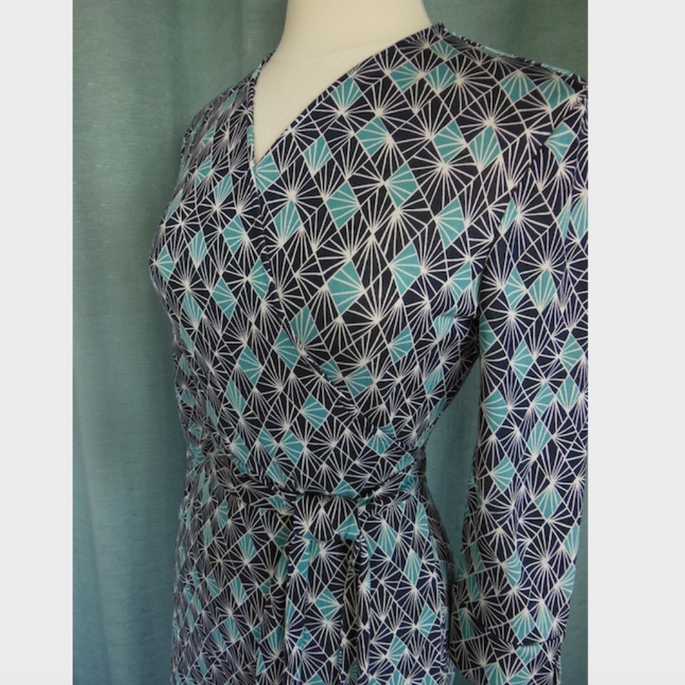 Diane Von Furstenberg Classic Silk Wrap Dress 12
